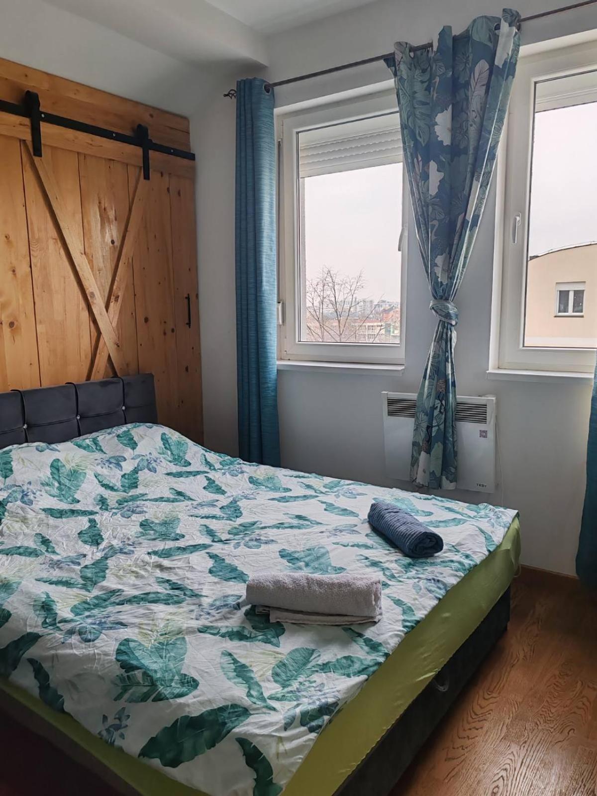Spa Apartment Yang - Hot Tub, Sauna, Spa Novi Sad Exterior photo